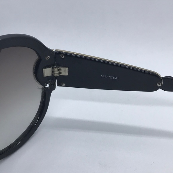 Valentino Sunglasses - Picture 5 of 5